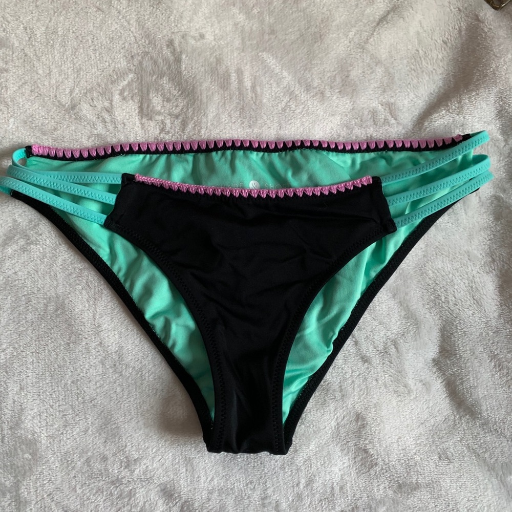 never worn bathing suit bottoms